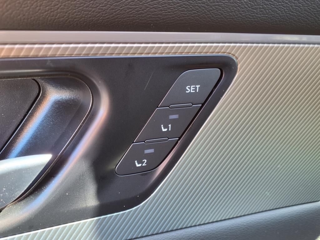 2025 Nissan Murano SL photo 4