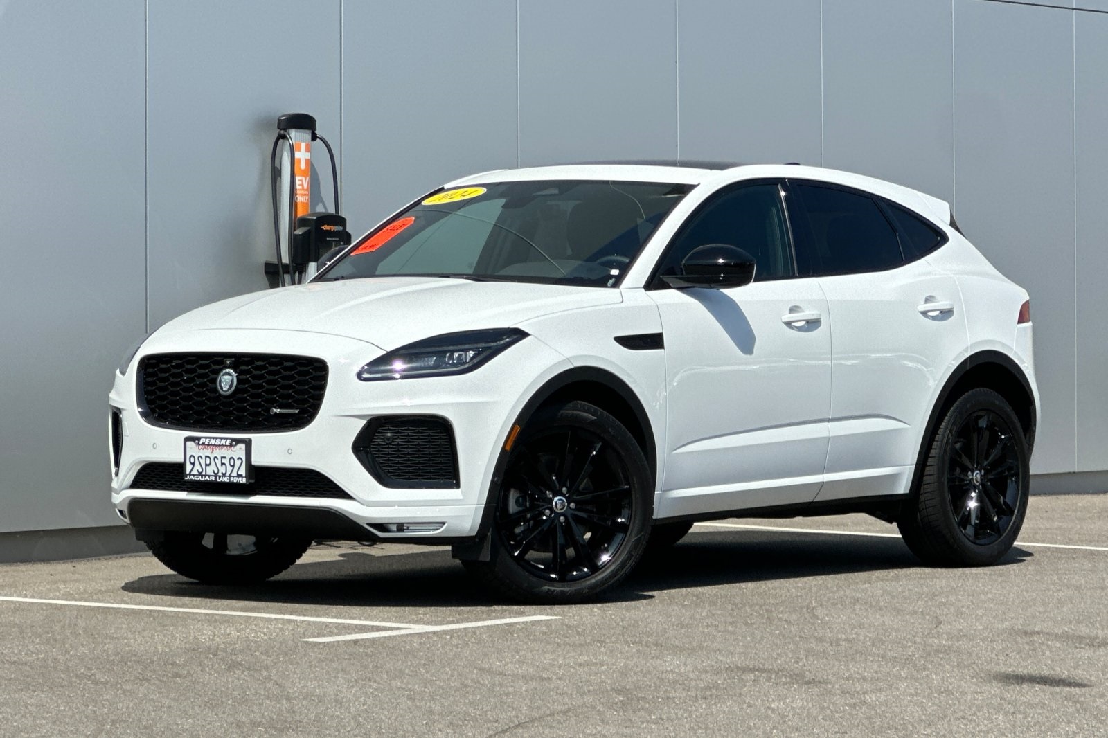 2024 Jaguar E-Pace R-DYNAMIC SE