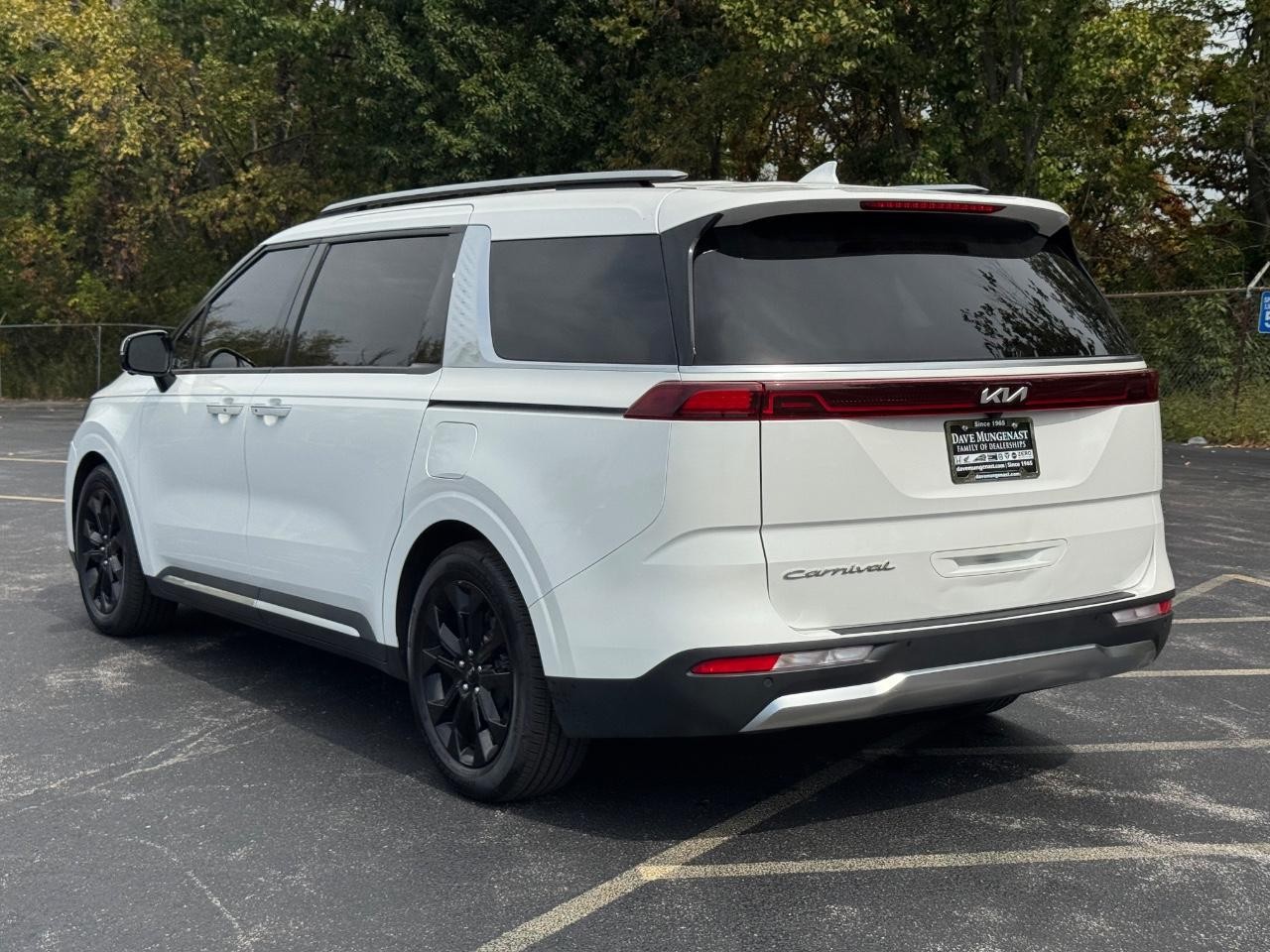 2022 Kia Carnival SX Prestige photo 5