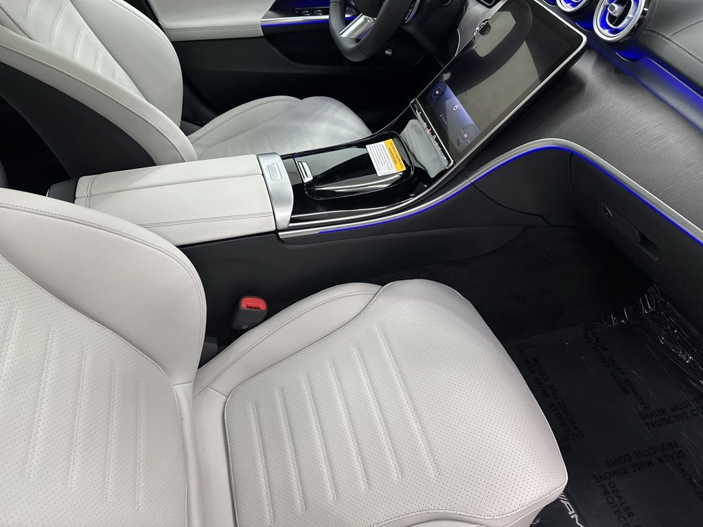 2025 Mercedes Benz C 300 photo 29