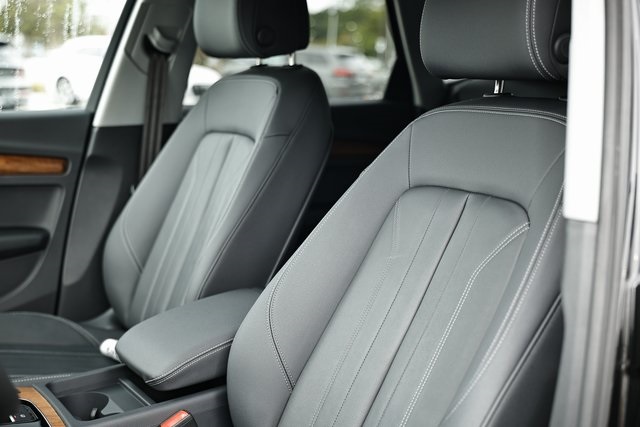 2023 Audi Q5 40 Premium photo 18