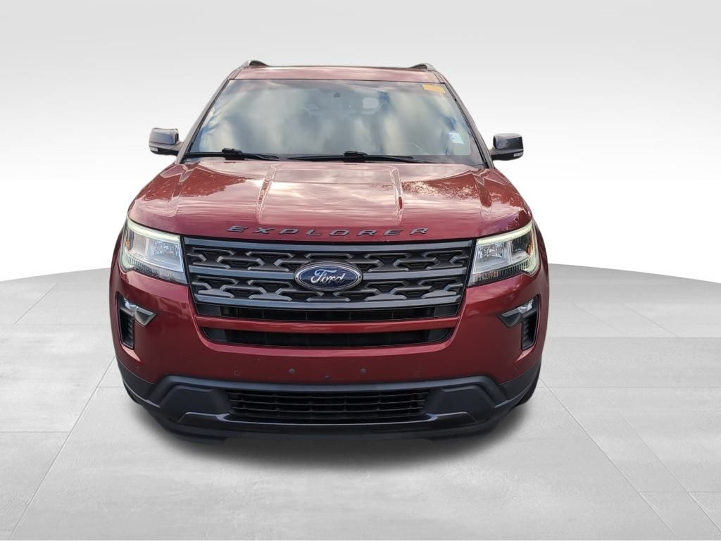 2019 Ford Explorer XLT photo 2