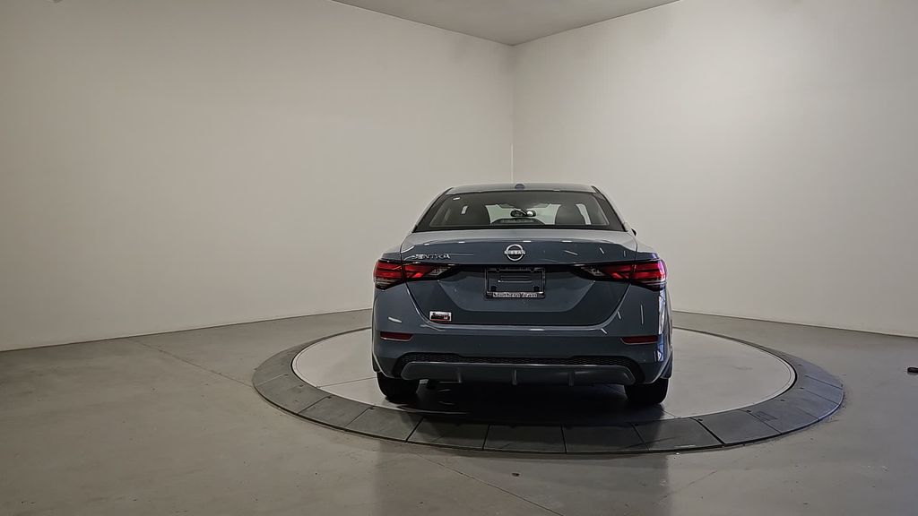 2025 Nissan Sentra SV photo 4