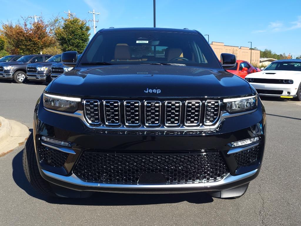 2024 Jeep Cherokee Summit photo 2