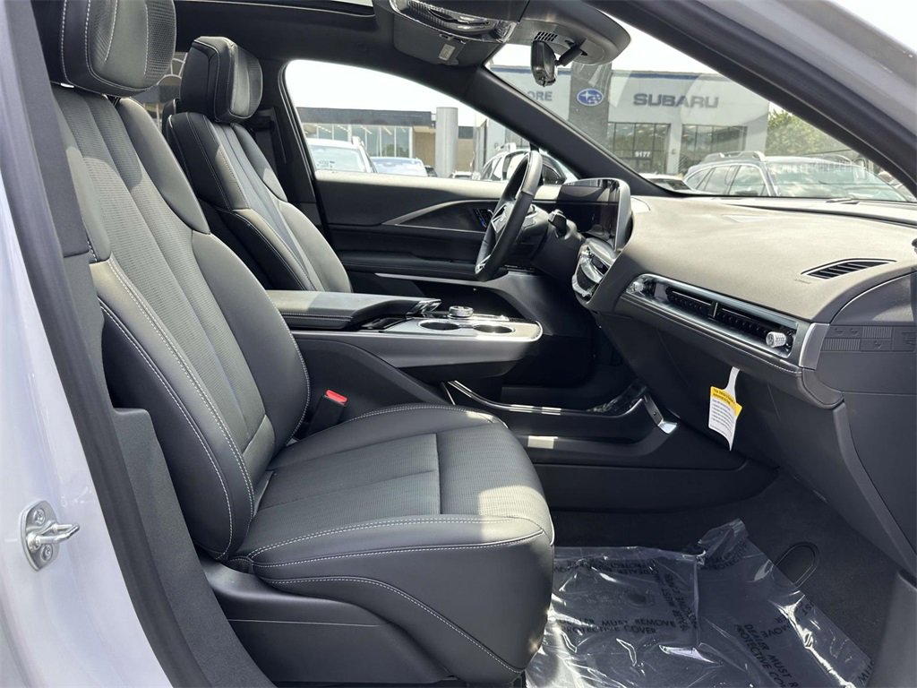 2025 Cadillac Lyriq Luxury photo 10