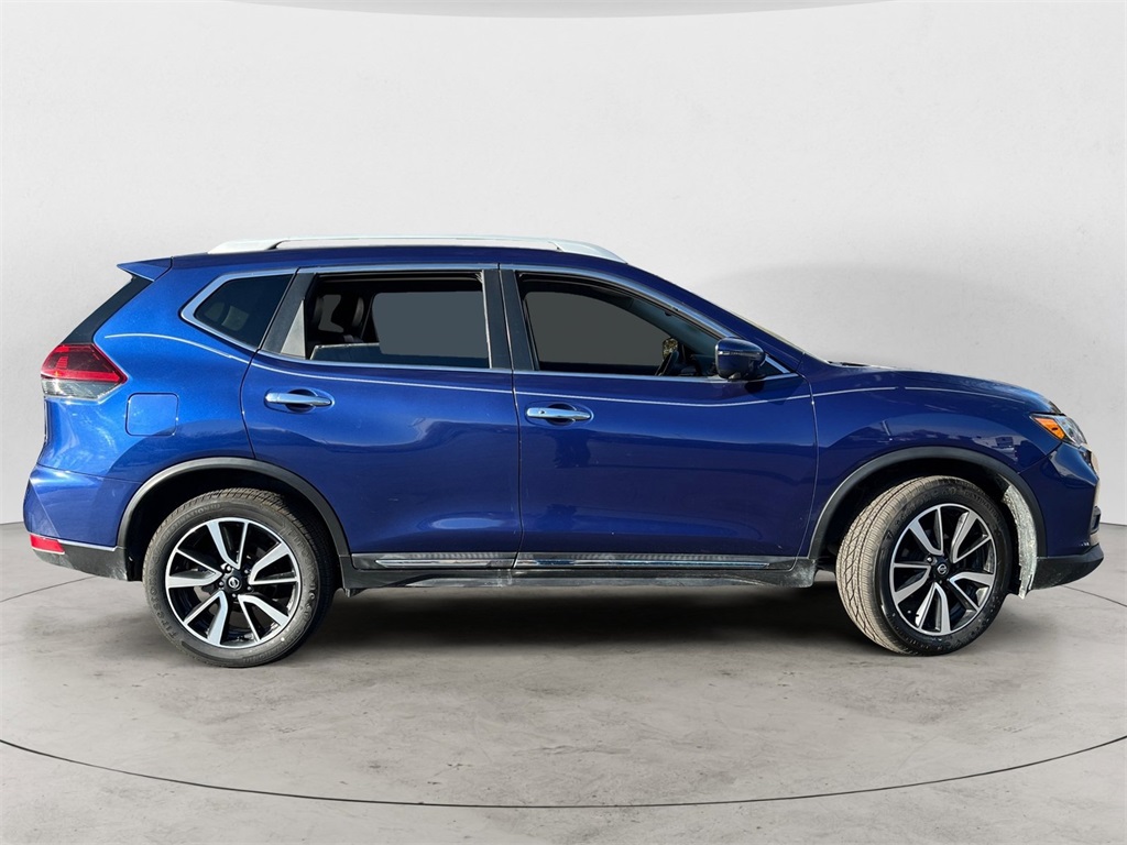Used 2019 Nissan Rogue SL with VIN 5N1AT2MV5KC823484 for sale in Monroe, WI
