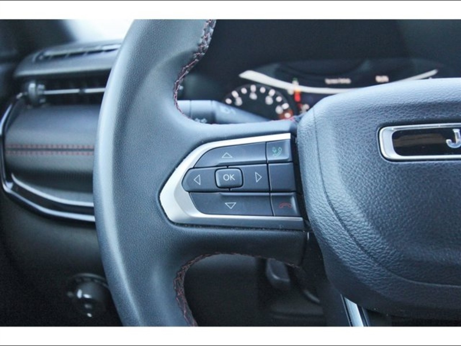 2024 Jeep Compass Trailhawk  at Robbins Nissan