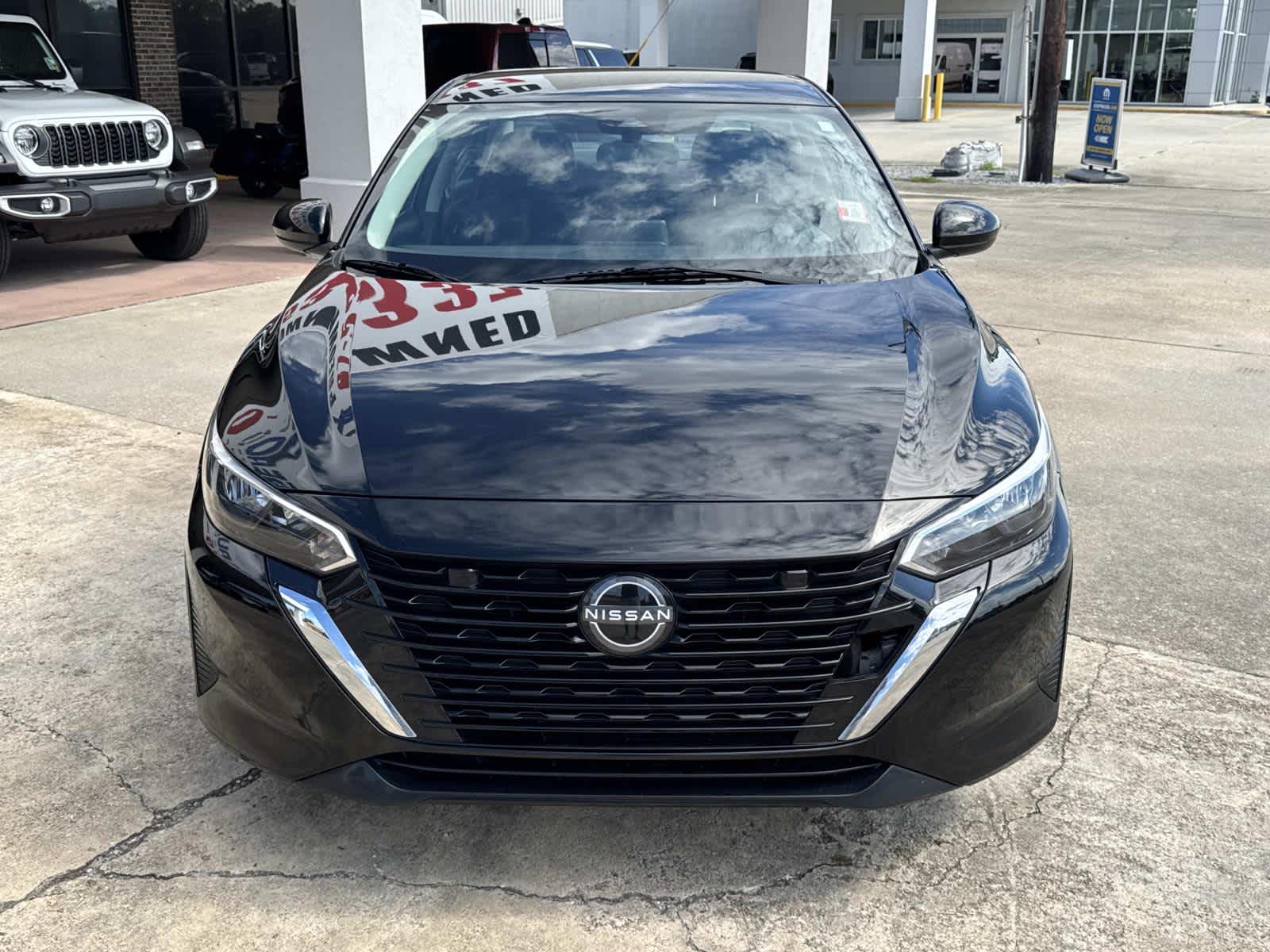 2024 Nissan Sentra SV photo 3