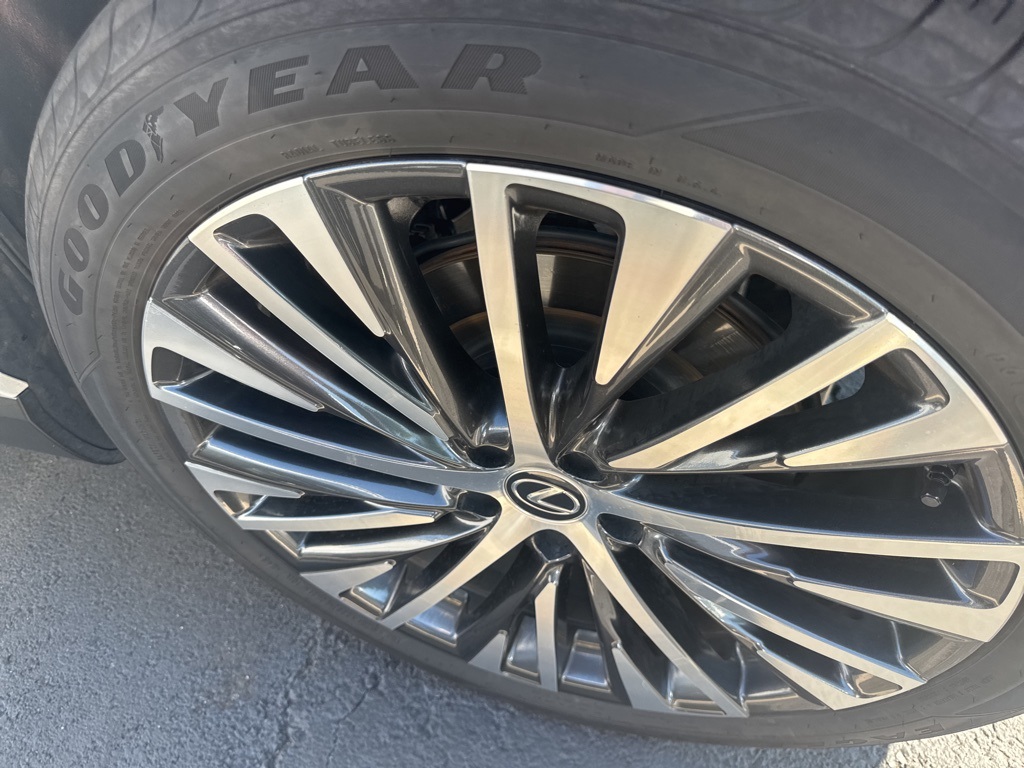 2024 Lexus RX 350 Premium photo 6