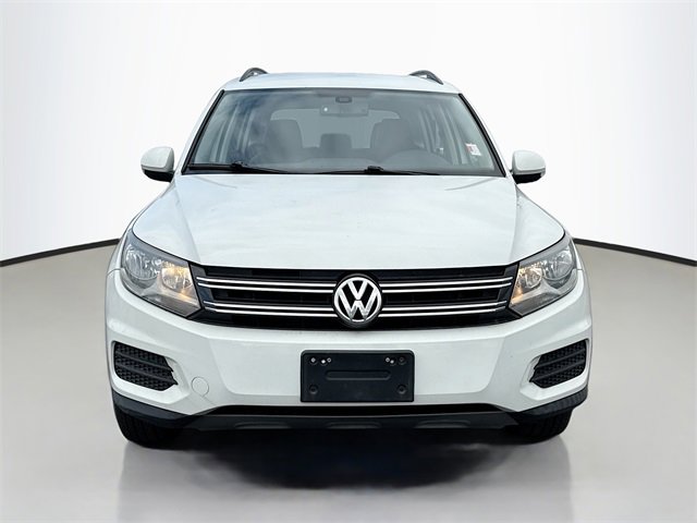 2017 Volkswagen Tiguan S photo 2