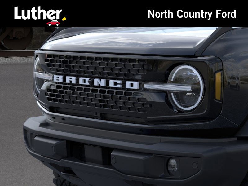 2025 Ford Bronco Outer Banks photo 16