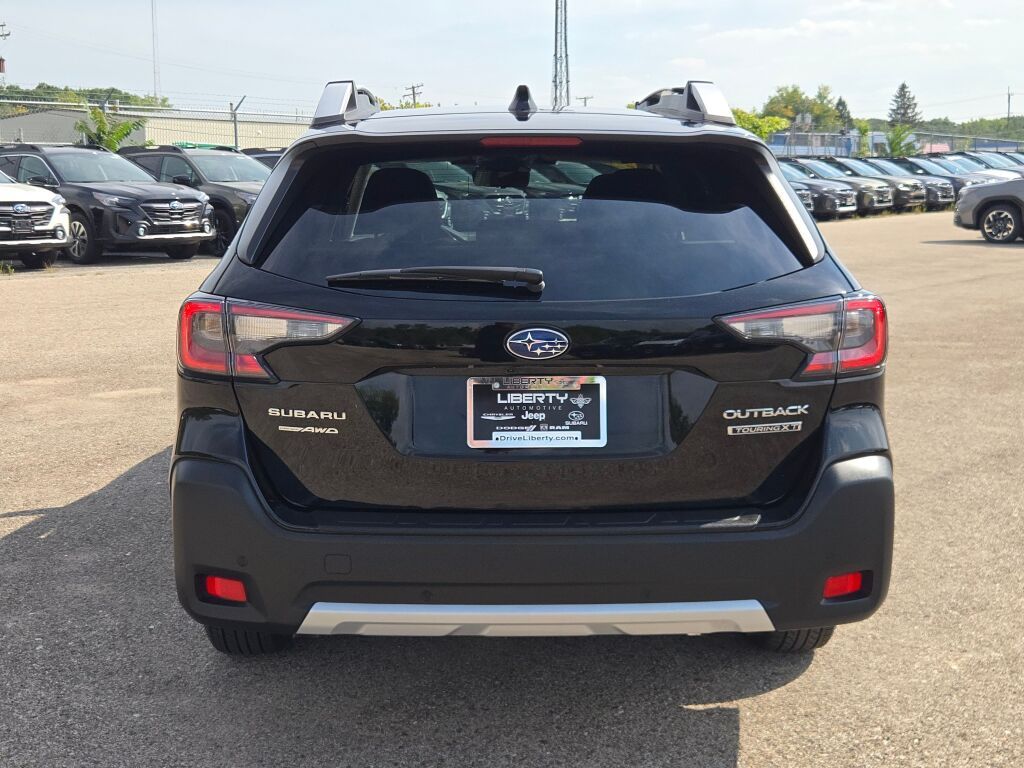 2023 Subaru Outback Touring XT photo 9