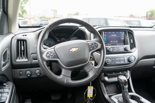 2022 Chevrolet Colorado LT photo 10