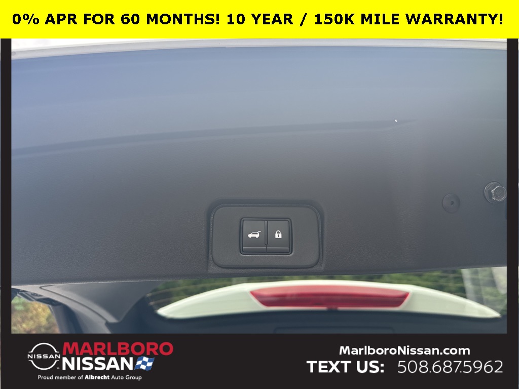 2025 Nissan Rogue SV photo 14
