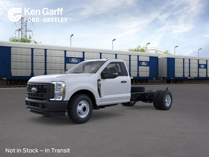2026 Ford F-350 Super Duty Chassis Cab XL's photo