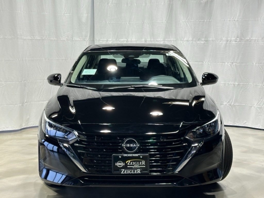 2025 Nissan Sentra SV photo 3