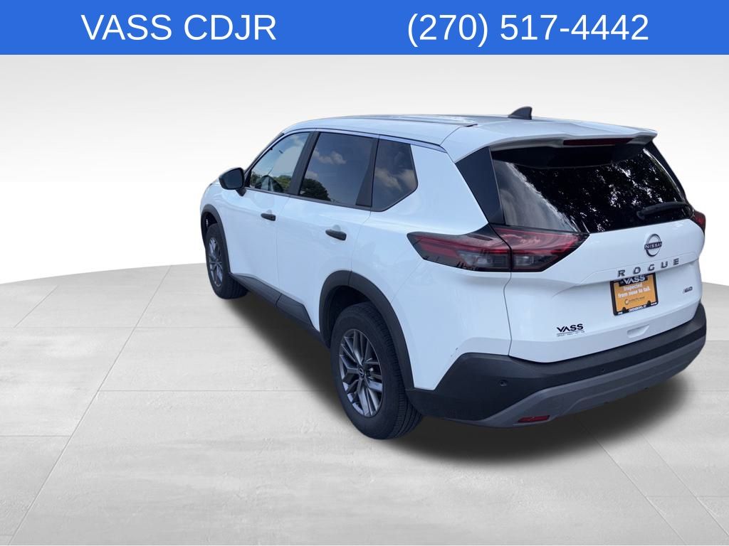 2023 Nissan Rogue S photo 2