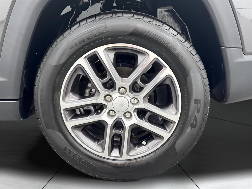 2020 Jeep Compass Latitude photo 22