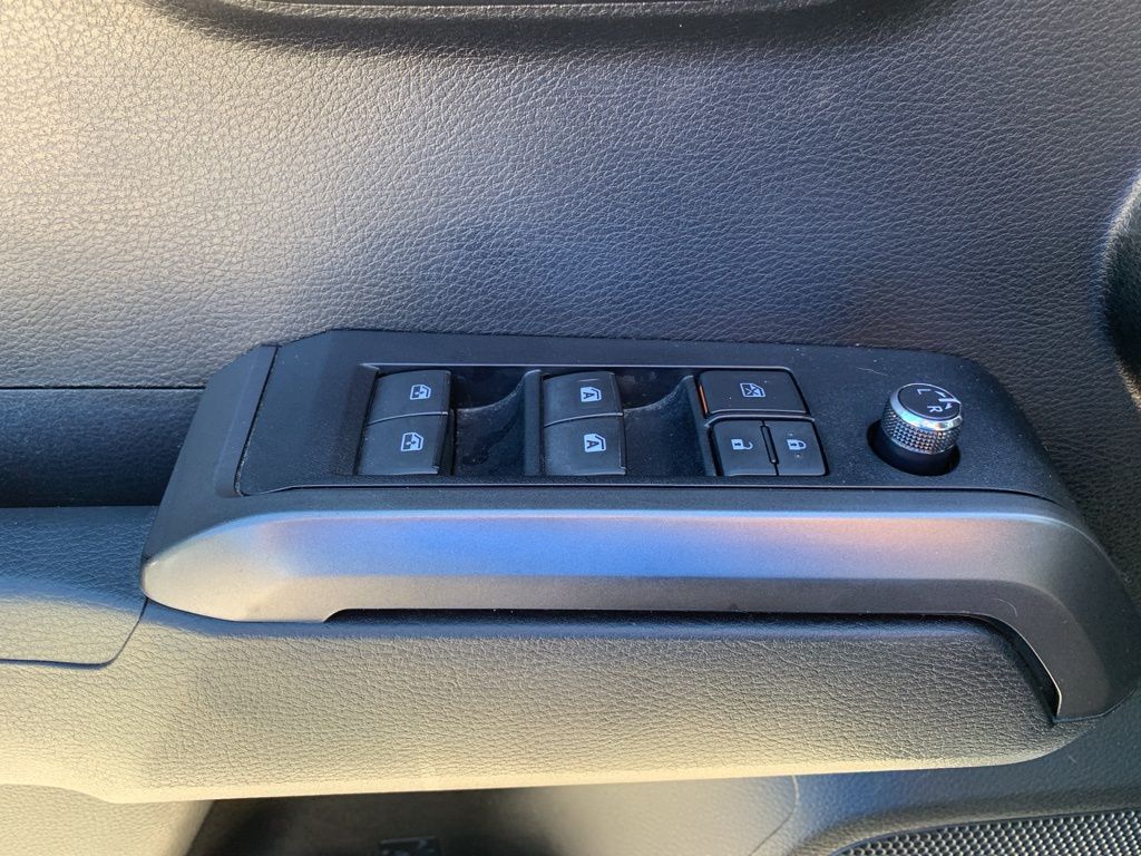 2017 Toyota Tacoma TRD Sport 4x4 Double Cab photo 10