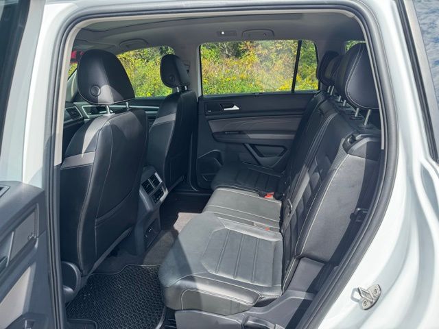 2022 Volkswagen Atlas V6 SEL Premium R-Line photo 18