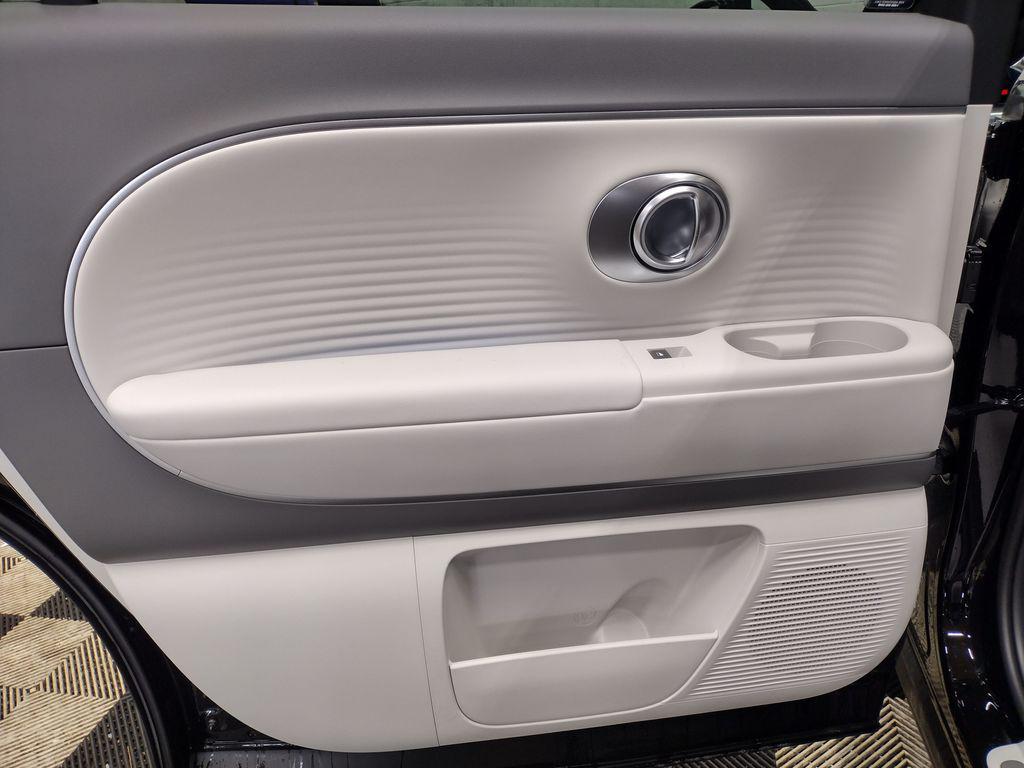 2026 Hyundai Ioniq SEL photo 20