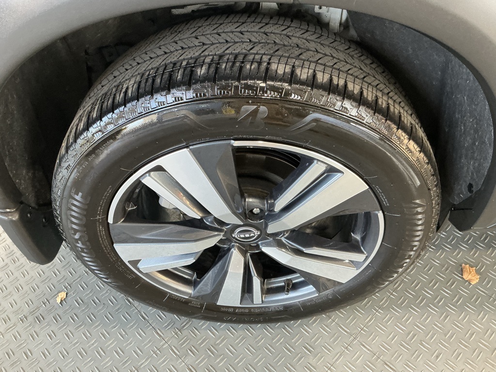 2023 Nissan Rogue SL photo 43