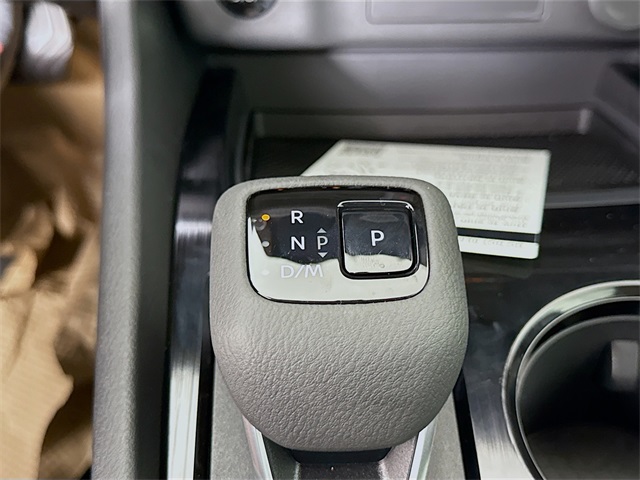 2025 Nissan Rogue S photo 16