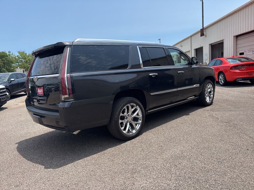 2019 Cadillac Escalade ESV Platinum photo 25