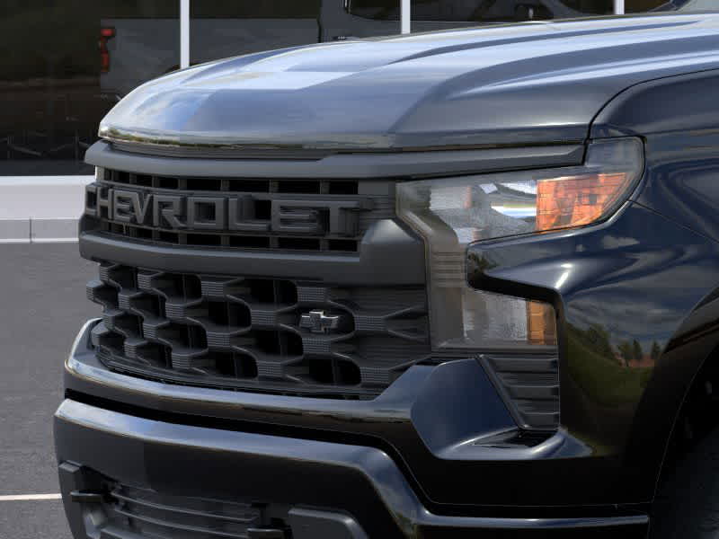 2026 Chevrolet Silverado Custom photo 11