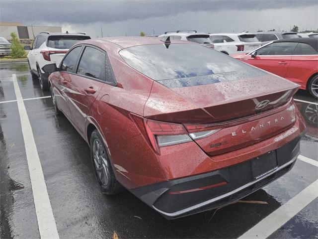 2024 Hyundai Elantra Hybrid Blue photo 3