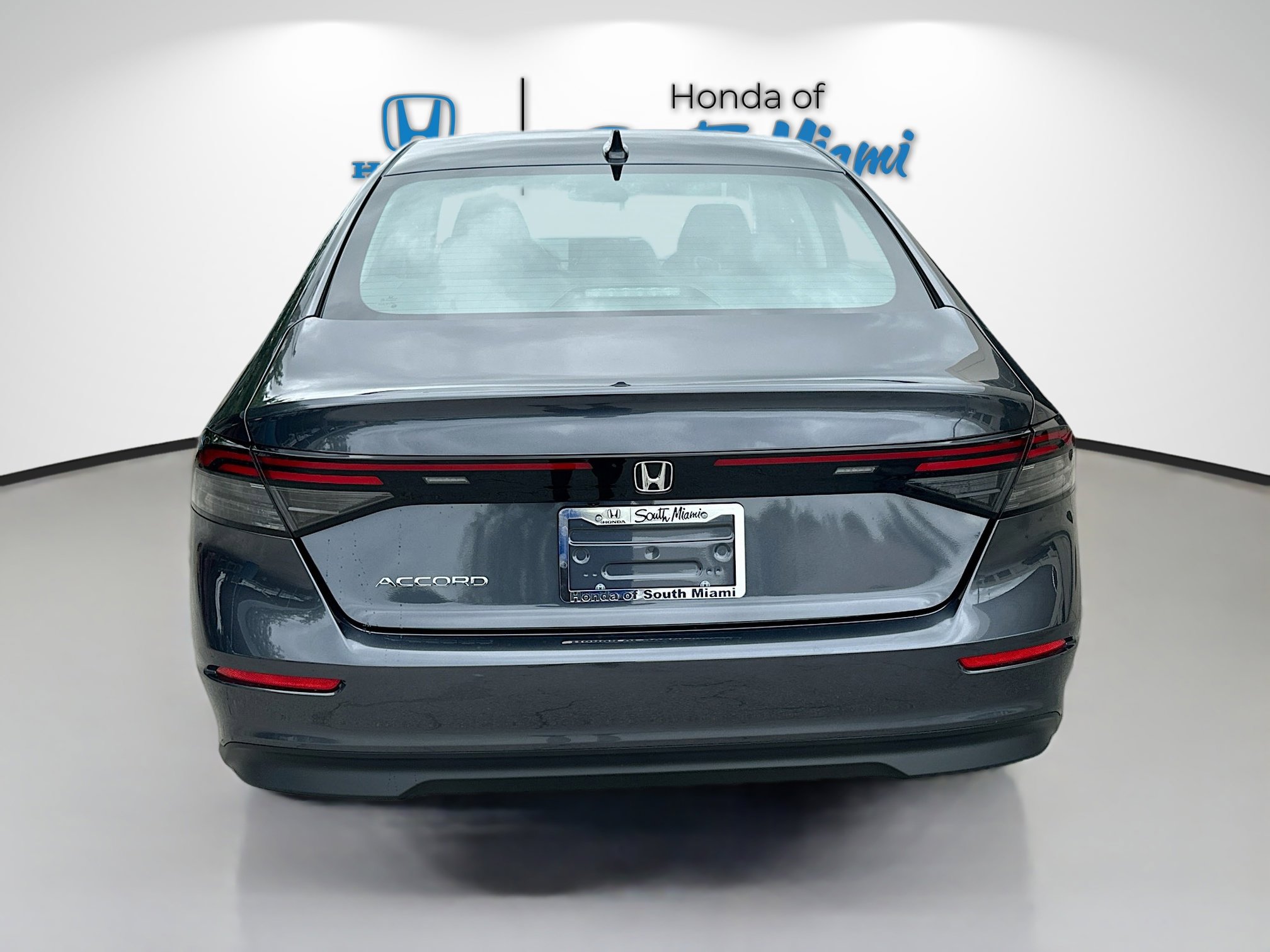 2025 Honda Accord LX photo 5