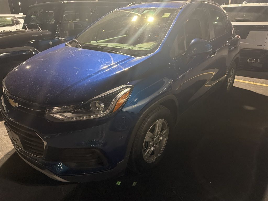 2020 CHEVROLET TRAX - Image 1