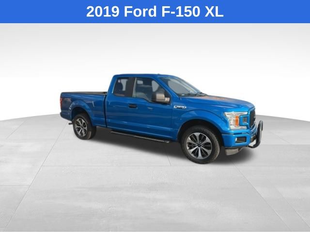 2019 Ford F-150 XL photo 2