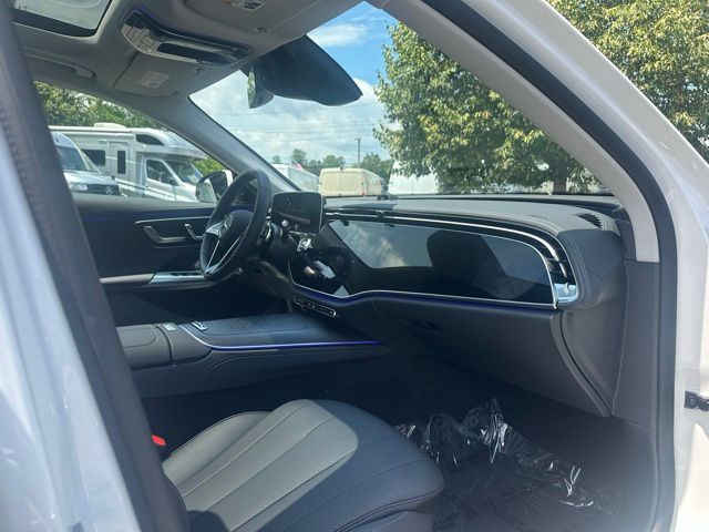 2025 Mercedes Benz E 350 4MATIC photo 25