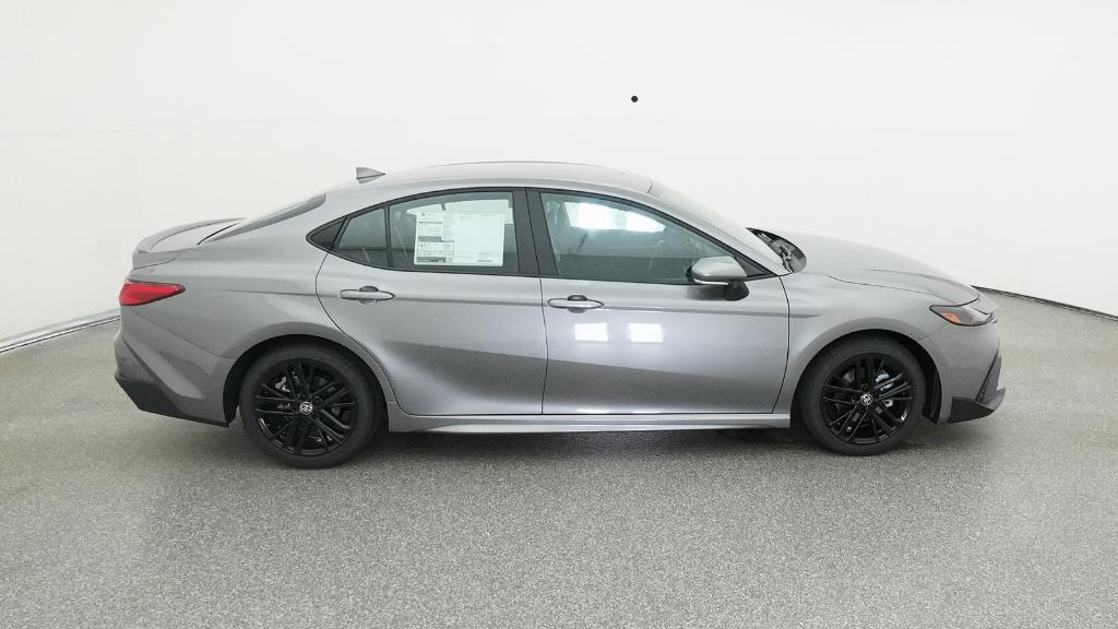 2025 Toyota Camry SE photo 22
