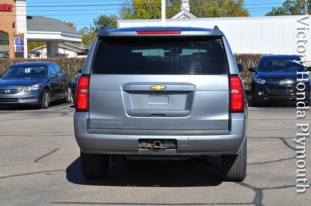 2020 Chevrolet Suburban LS photo 3
