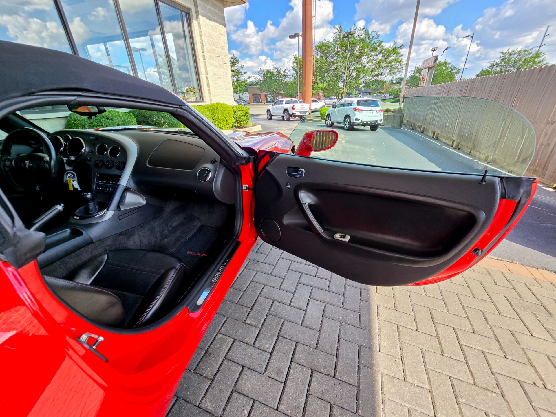 2009 Pontiac Solstice photo 10