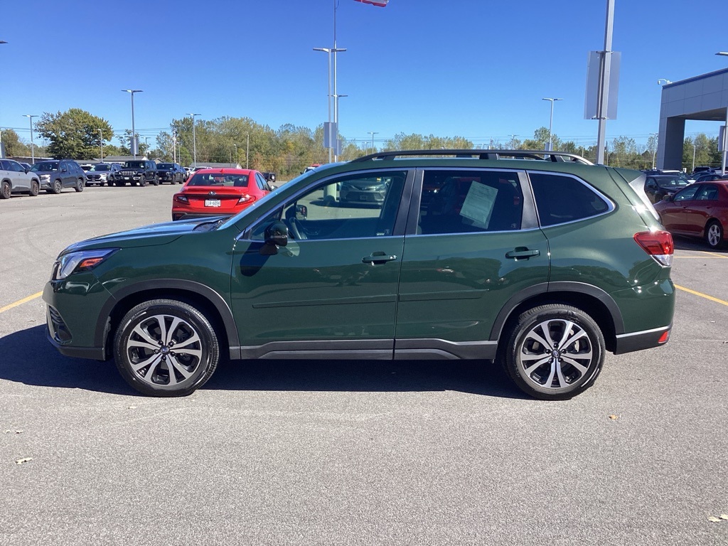 2022 Subaru Forester Limited photo 3