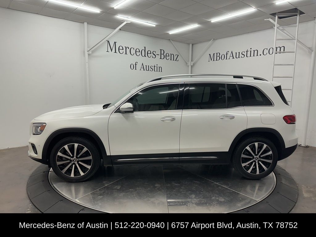 2023 Mercedes Benz GLB 250 photo 4