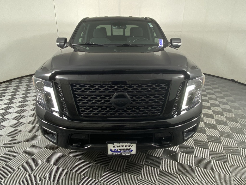 2019 Nissan Titan SV photo 7