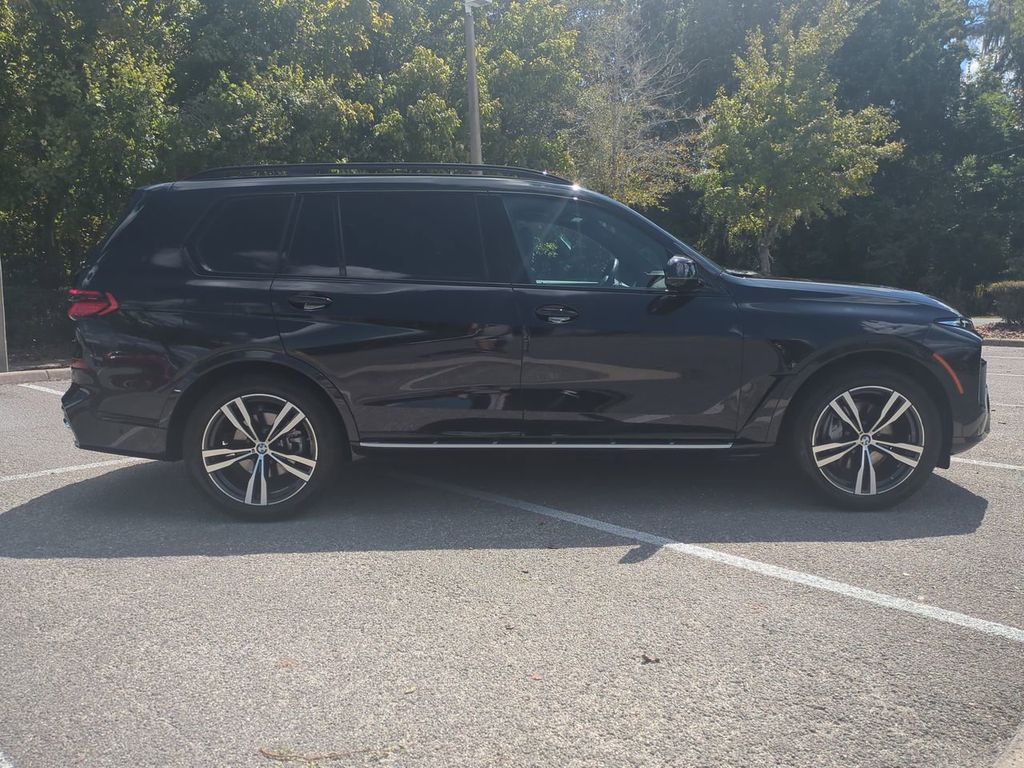 2025 Bmw X7 xDrive40i photo 2