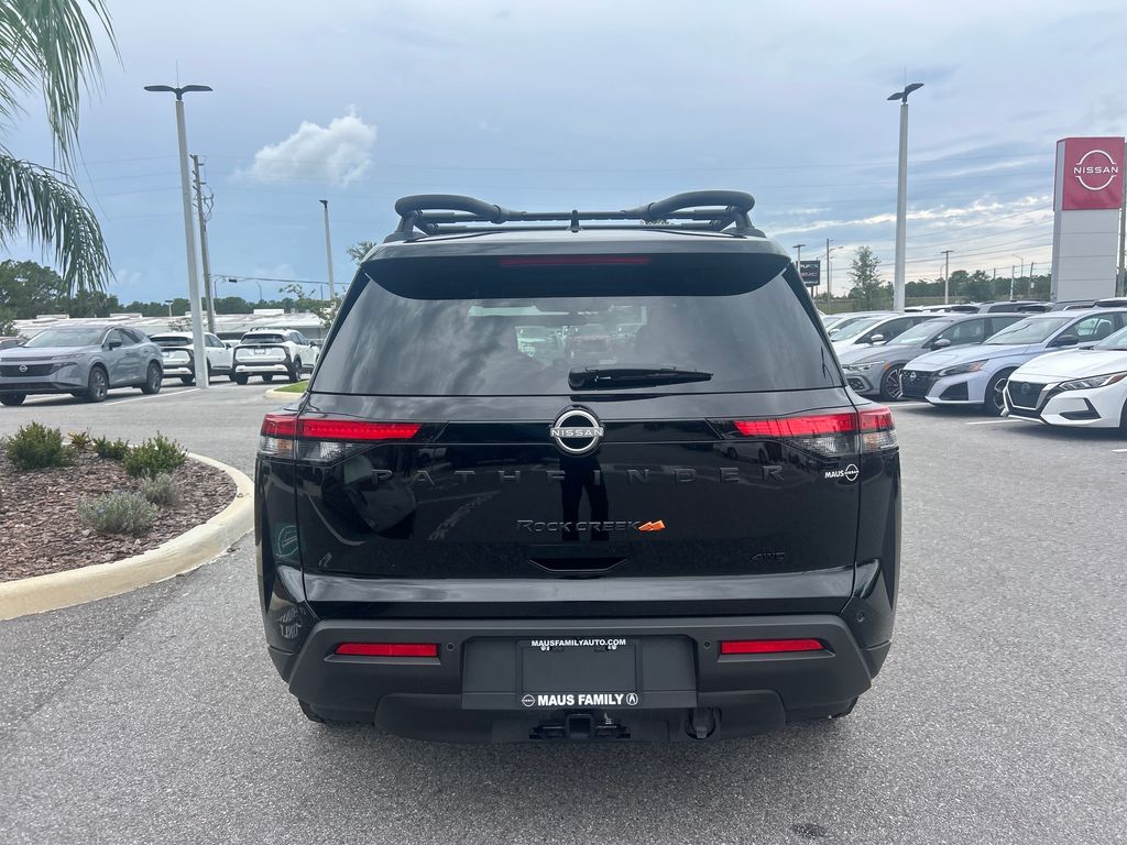 2025 Nissan Pathfinder Rock Creek photo 3