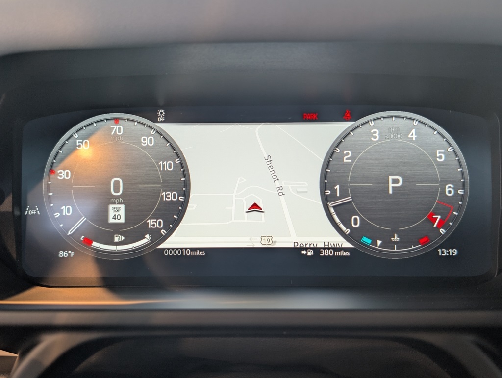 2025 Land Rover Defender 110 S photo 16