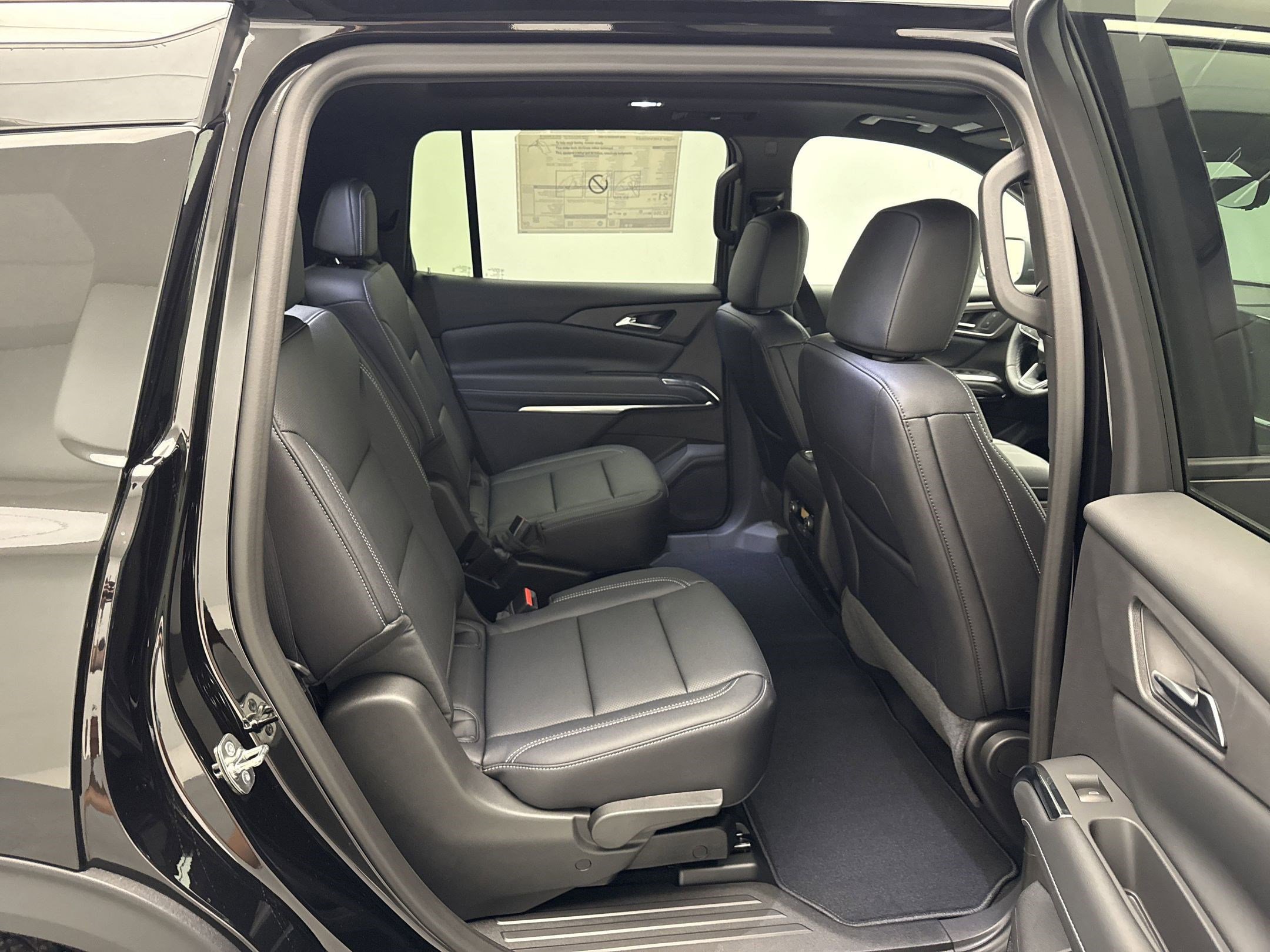 2026 Chevrolet Traverse photo 25