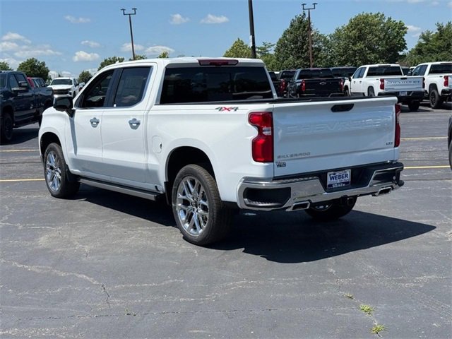 2025 Chevrolet Silverado 1500 LTZ photo 3