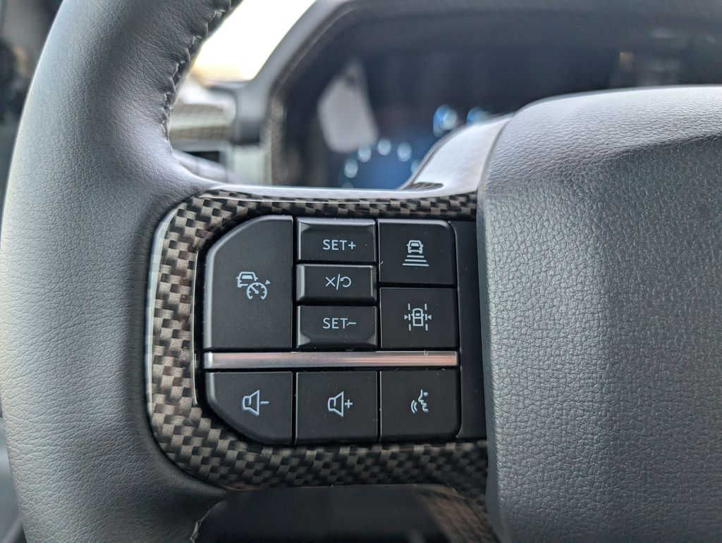 2025 Ford F-150 Lariat photo 15