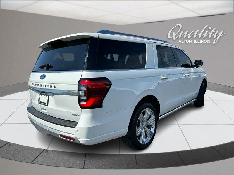 2023 Ford Expedition MAX Platinum photo 2