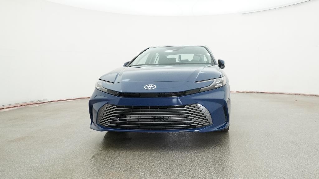 2025 Toyota Camry XLE photo 2