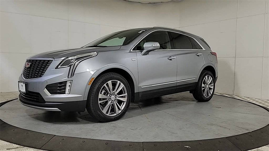2025 CADILLAC XT5 - Image 9