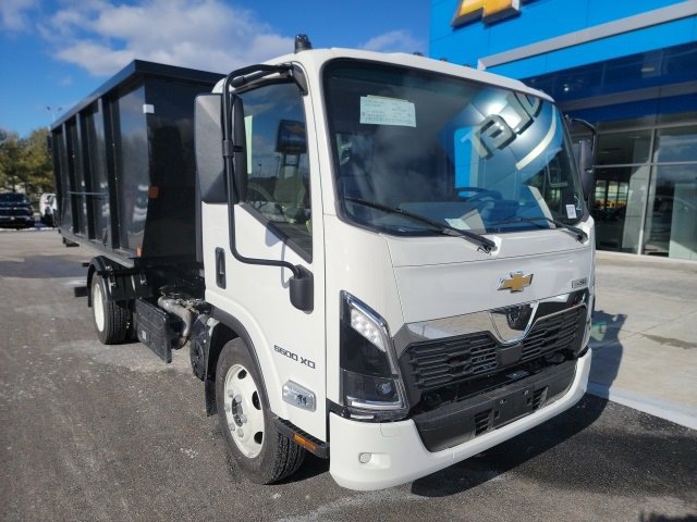 New 2025 Chevrolet Low Cab Forward 5500 XD 2WD Reg Cab 132.5's photo